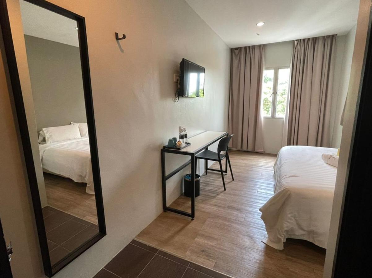 Chariton Hotel Баттерворт Экстерьер фото
